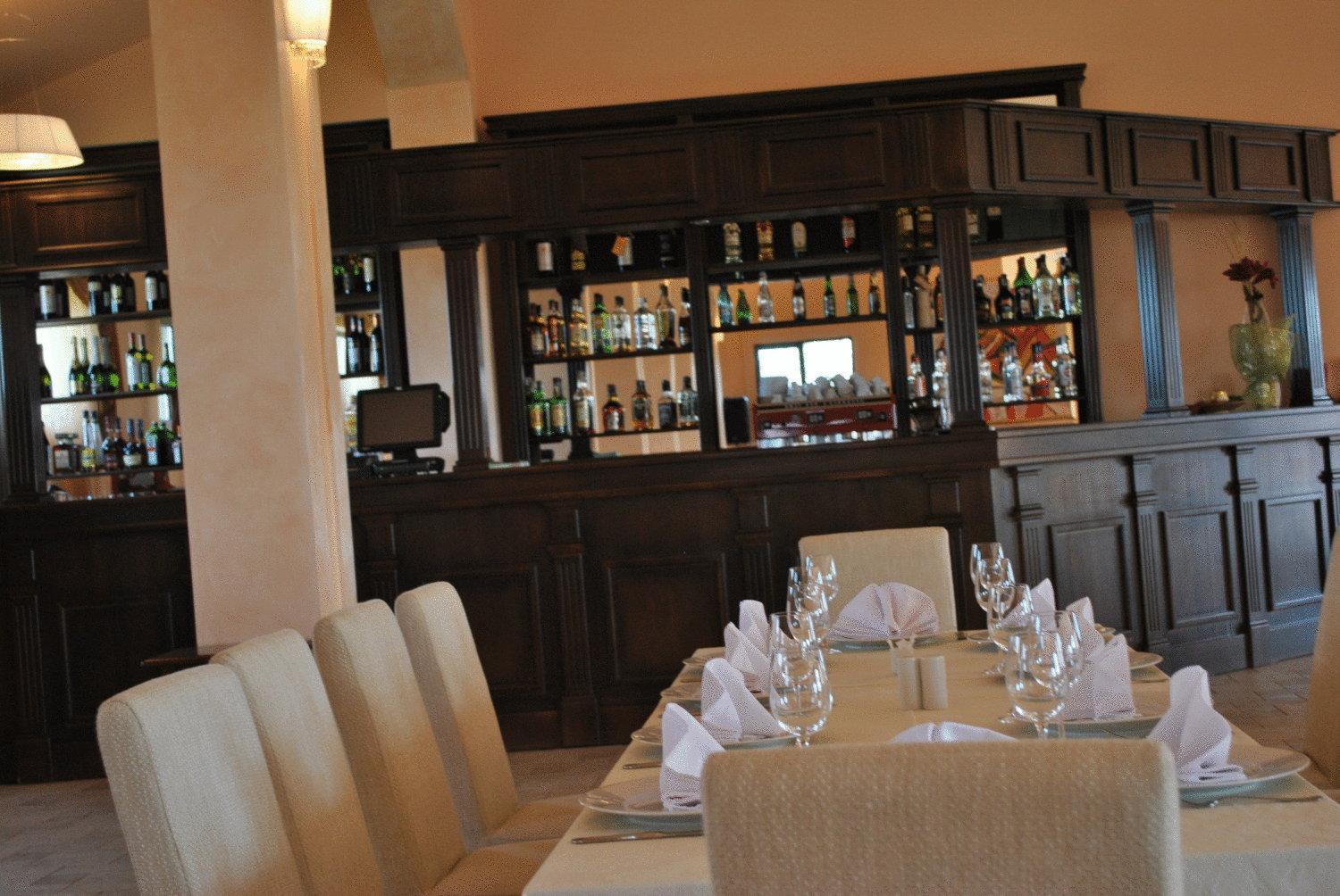 Club Insieme Grand Resort Potlogi Bagian luar foto